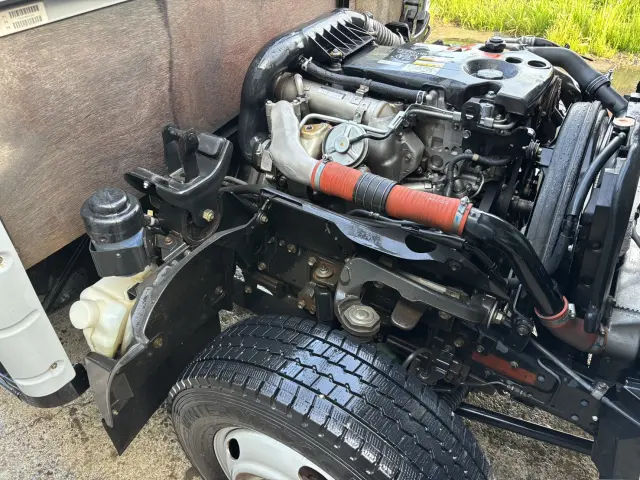 いすゞ エルフ BKG-NLS85AR(4WD)の写真13