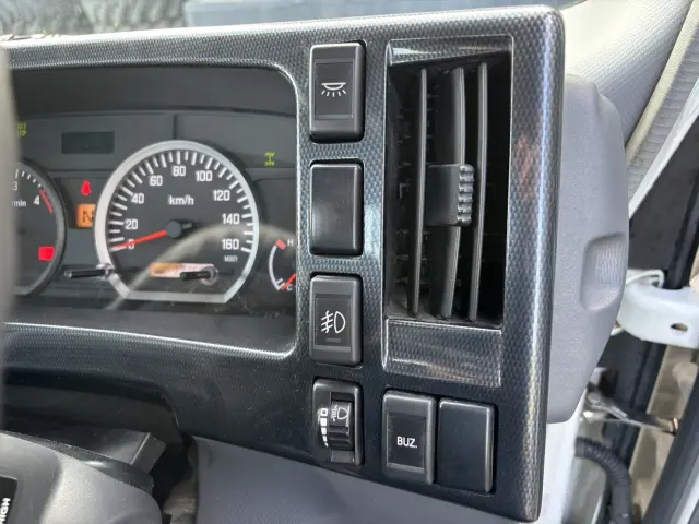 いすゞ エルフ BKG-NLS85AR(4WD)の写真34