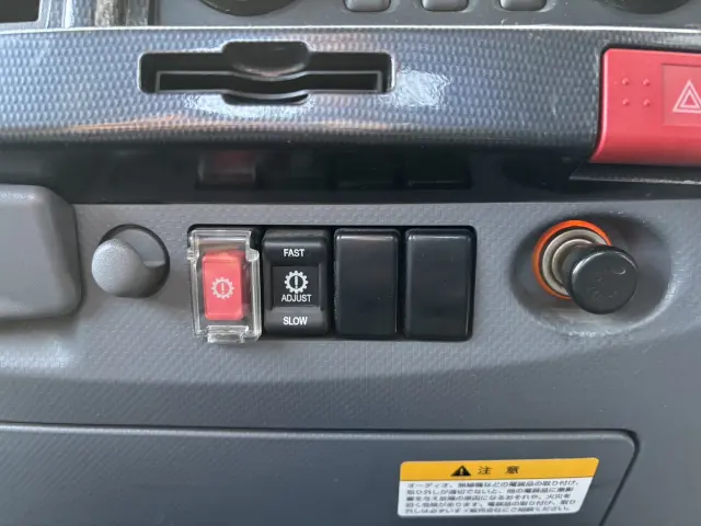 いすゞ エルフ BKG-NLS85AR(4WD)の写真37