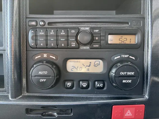 いすゞ エルフ BKG-NLS85AR(4WD)の写真38