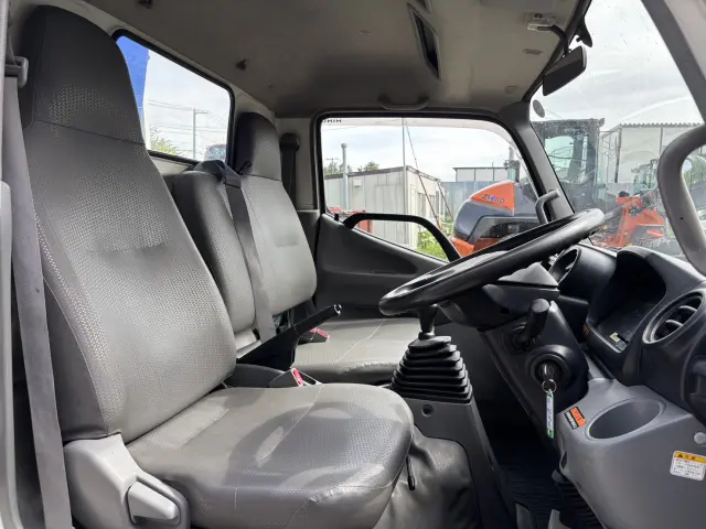 日野 デュトロ SKG-XZU650M(2WD)の写真39