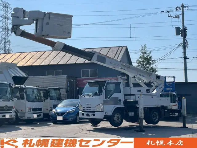 いすゞ エルフ SKG-NKR85YN(2WD)の写真1