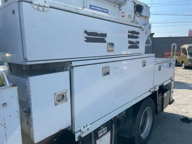 いすゞ エルフ SKG-NKR85YN(2WD)の写真11