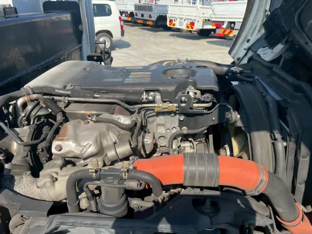 いすゞ エルフ SKG-NKR85YN(2WD)の写真41