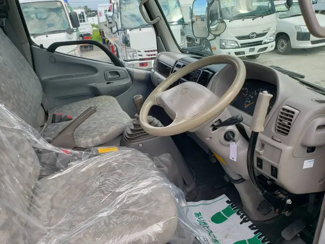 トヨタ ダイナ BDG-XZU368D(4WD)の写真21