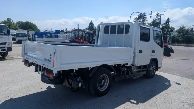 三菱 キャンター 2RG-FGA20(4WD)の写真5