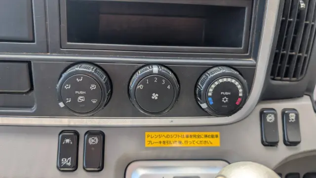 三菱 キャンター 2RG-FGA20(4WD)の写真42