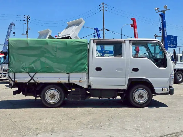 いすゞ エルフ BKG-NHS85A(4WD)の写真4