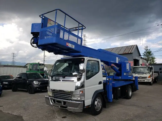 三菱 キャンター PDG-FE73DY改(2WD)の写真1