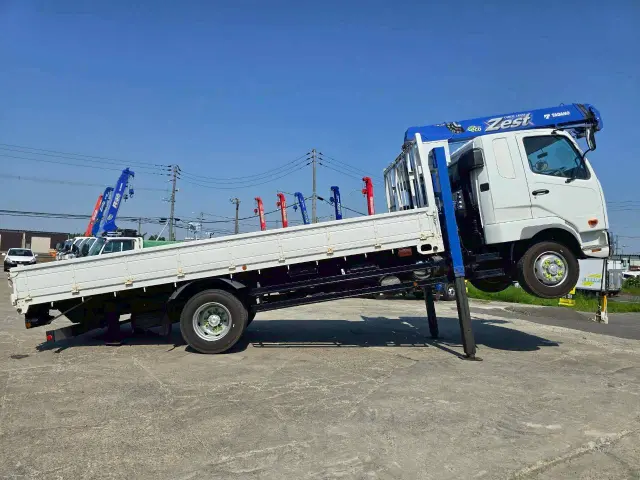 三菱 ファイター LKG-FK62FZの写真4