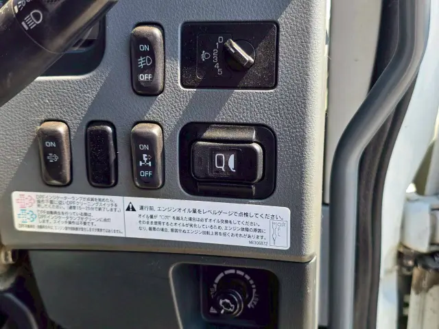 三菱 ファイター LKG-FK62FZの写真31