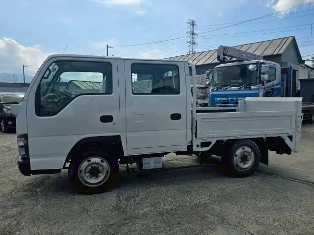 いすゞ エルフ KR-NHS69A(4WD)の写真5