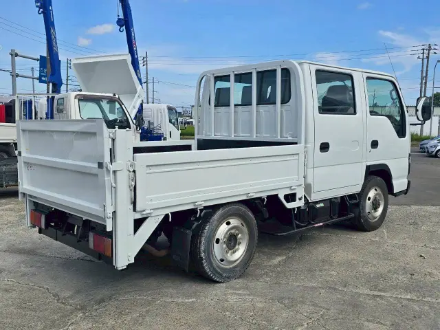 いすゞ エルフ KR-NHS69A(4WD)の写真8