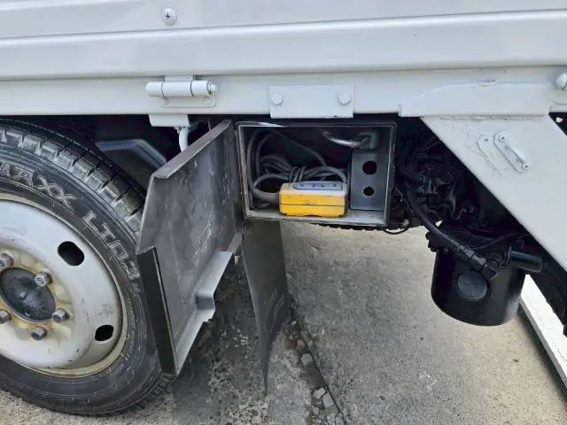 いすゞ エルフ KR-NHS69A(4WD)の写真16
