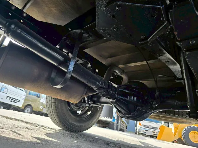いすゞ エルフ KR-NHS69A(4WD)の写真20