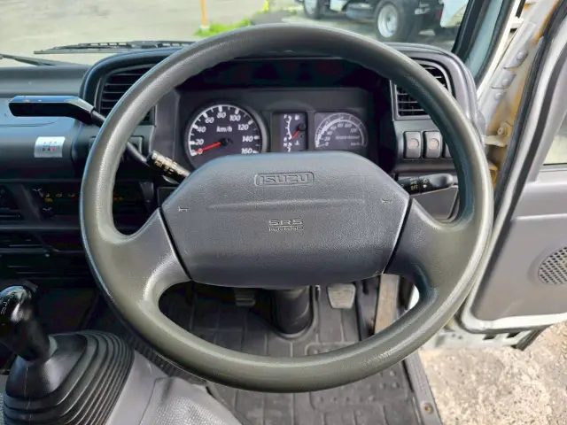 いすゞ エルフ KR-NHS69A(4WD)の写真28
