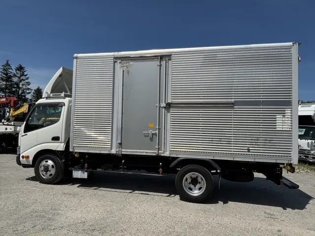 日野 デュトロ TKG-XZU695M(4WD)の写真8