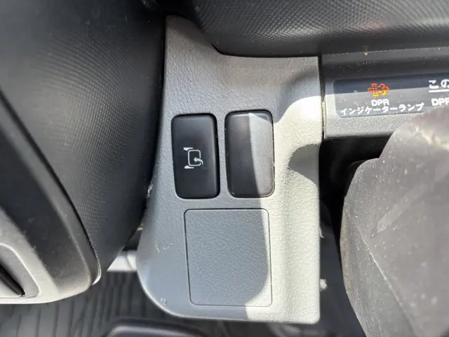 日野 デュトロ TKG-XZU695M(4WD)の写真42