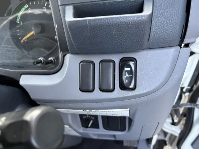 三菱 キャンター TKG-FDA50(4WD)の写真44