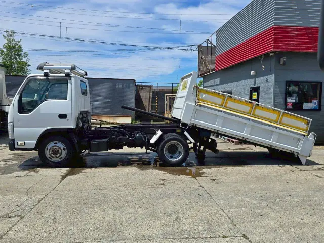 いすゞ エルフ TPG-NKS85AN(4WD)の写真5