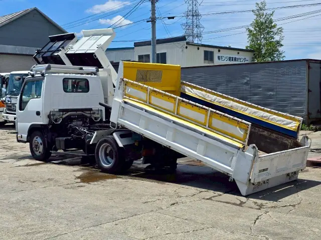 いすゞ エルフ TPG-NKS85AN(4WD)の写真6