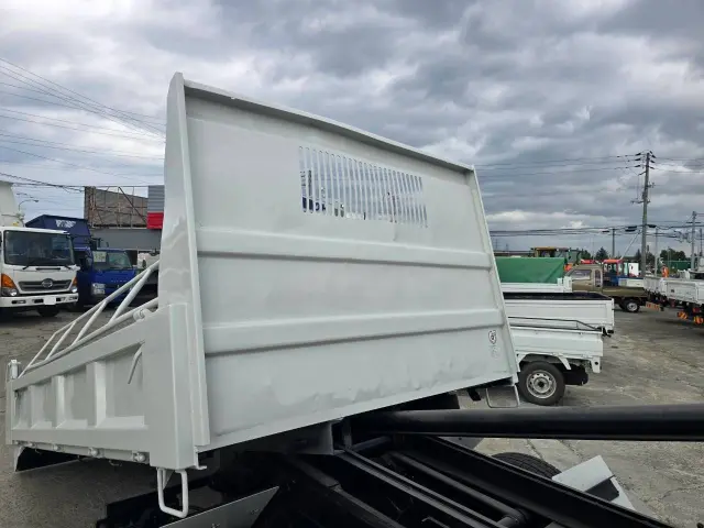 いすゞ エルフ TPG-NKS85AN(4WD)の写真13