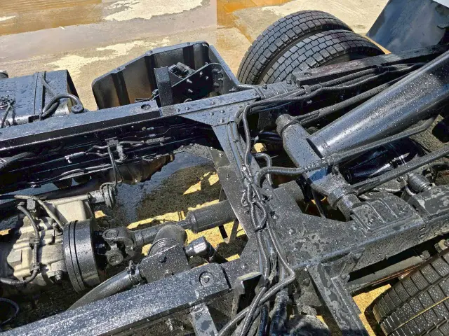 いすゞ エルフ TPG-NKS85AN(4WD)の写真22