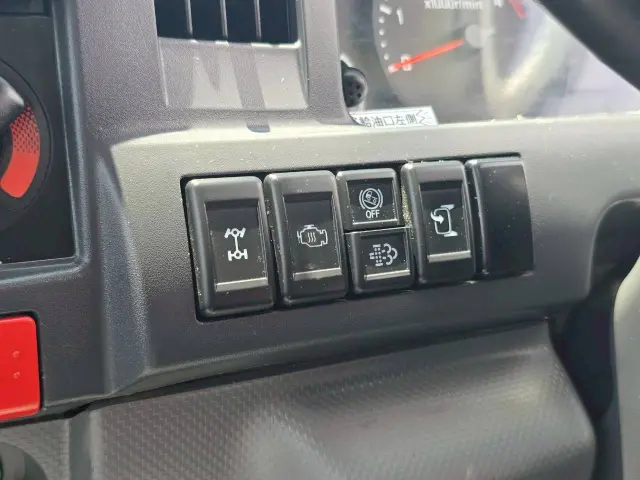 いすゞ エルフ TPG-NKS85AN(4WD)の写真35