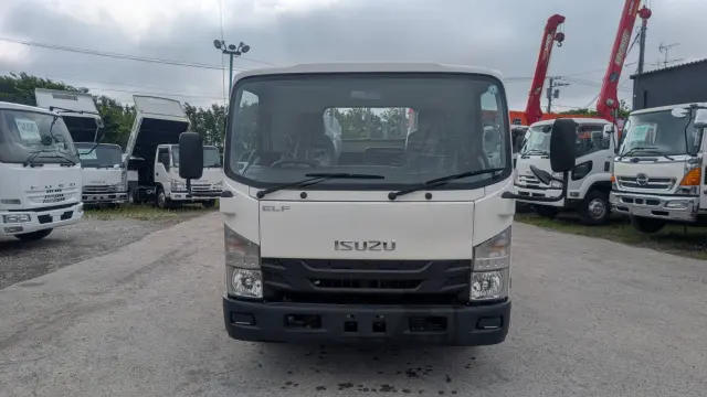 いすゞ エルフ TPG-NPR85AR(2WD)の写真2