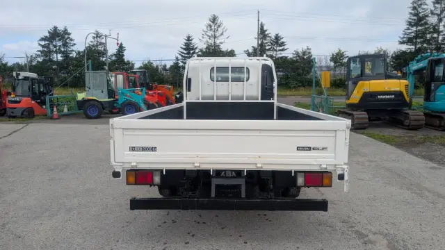 いすゞ エルフ TPG-NPR85AR(2WD)の写真6