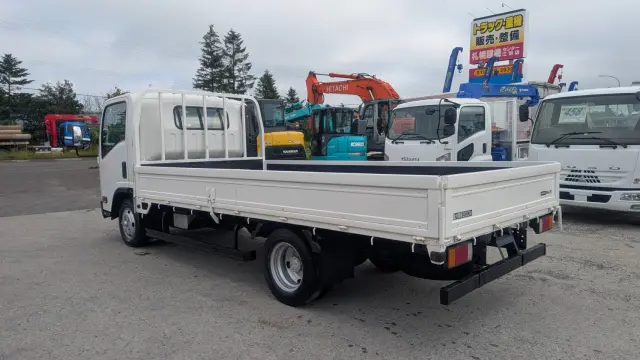 いすゞ エルフ TPG-NPR85AR(2WD)の写真7