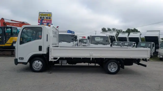いすゞ エルフ TPG-NPR85AR(2WD)の写真8