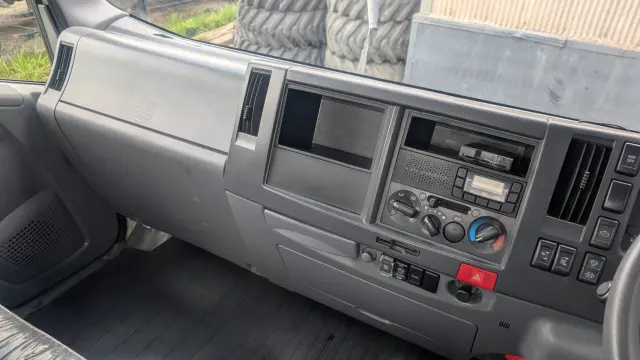 いすゞ エルフ TPG-NPR85AR(2WD)の写真37