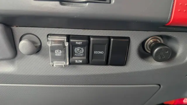 いすゞ エルフ TPG-NPR85AR(2WD)の写真41