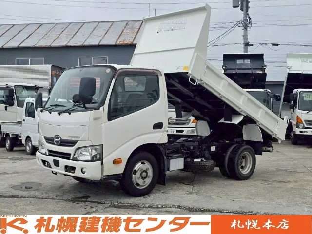 日野 デュトロ TKG-XZU610T(2WD)の写真1