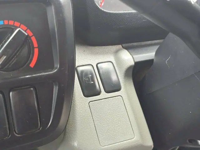 日野 デュトロ TKG-XZU610T(2WD)の写真32