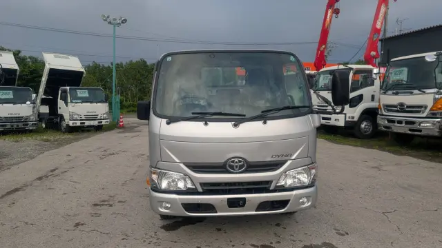 トヨタ ダイナ LDF-KDY281(4WD)の写真2