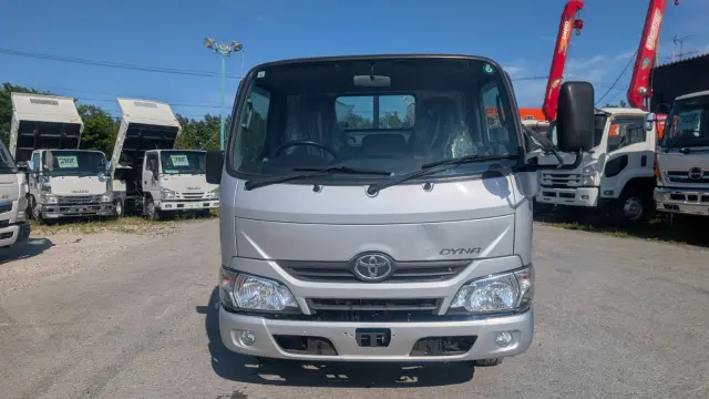 トヨタ ダイナ LDF-KDY281(4WD)の写真2