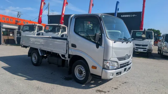 トヨタ ダイナ LDF-KDY281(4WD)の写真3