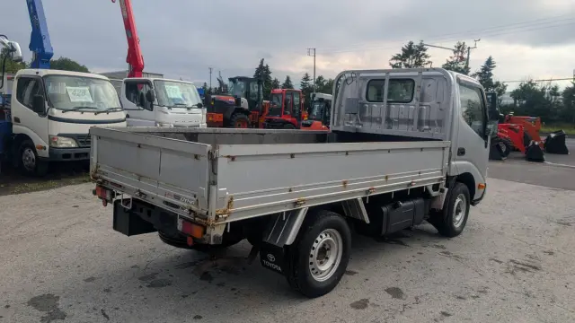 トヨタ ダイナ LDF-KDY281(4WD)の写真5