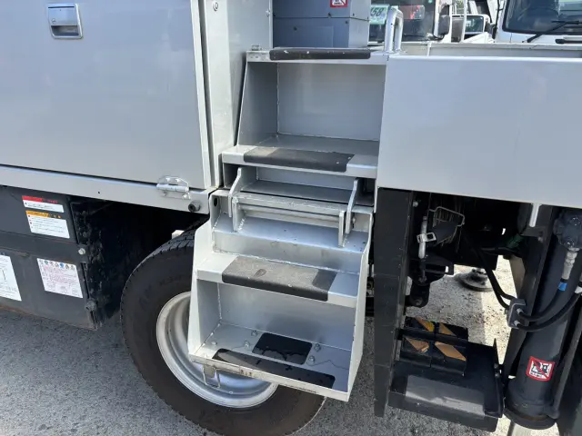 トヨタ ダイナ BDG-XZU304A(2WD)の写真9
