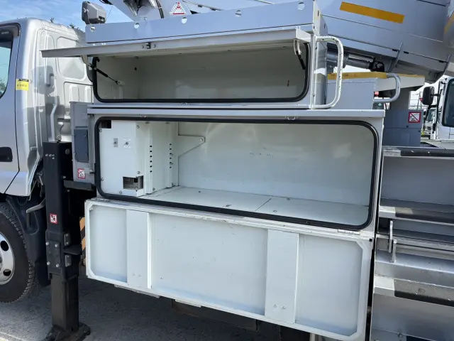 トヨタ ダイナ BDG-XZU304A(2WD)の写真10
