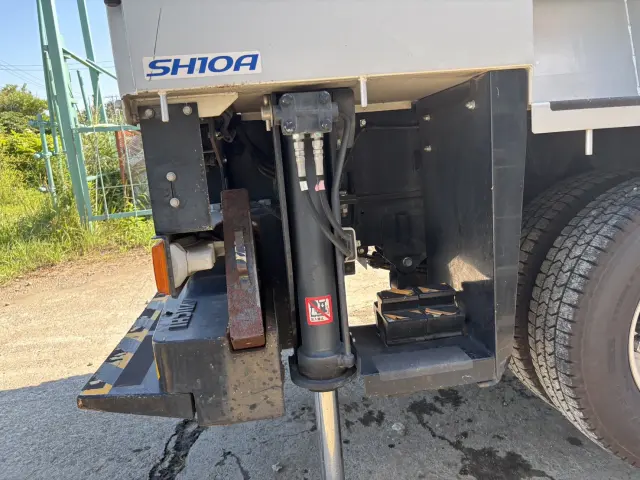 トヨタ ダイナ BDG-XZU304A(2WD)の写真30