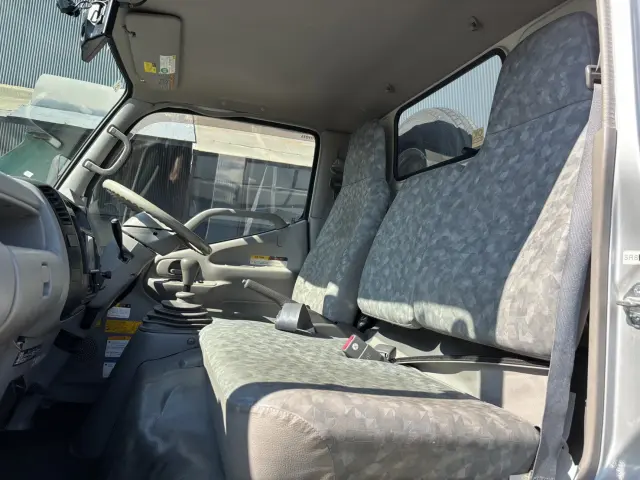 トヨタ ダイナ BDG-XZU304A(2WD)の写真38