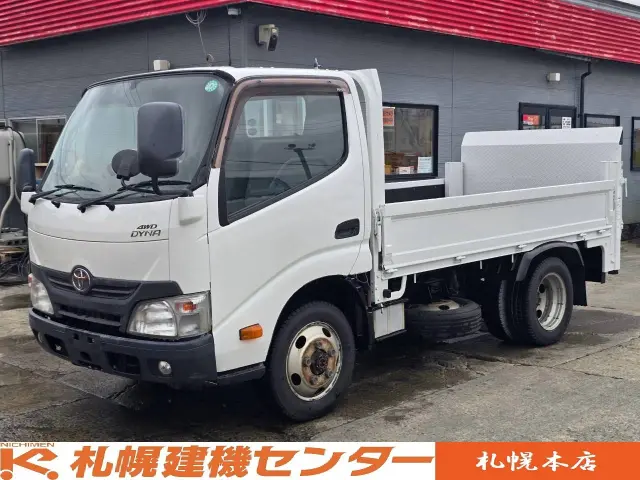 トヨタ ダイナ TKG-XZU675(4WD)の写真1