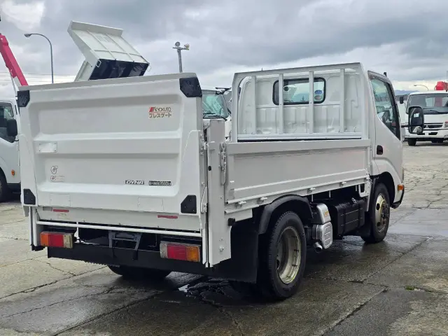 トヨタ ダイナ TKG-XZU675(4WD)の写真8