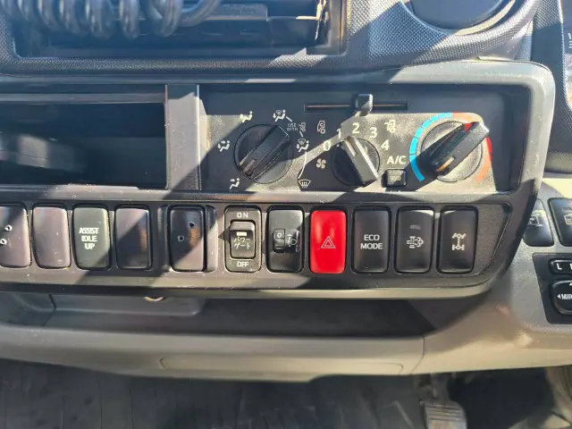 トヨタ ダイナ TKG-XZU675(4WD)の写真35