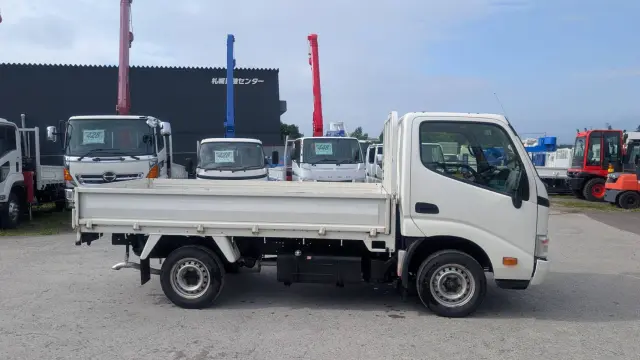 トヨタ ダイナ LDF-KDY281(4WD)の写真4