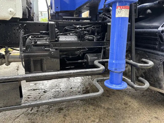 いすゞ フォワード PKG-FRR90S2(2WD)の写真31