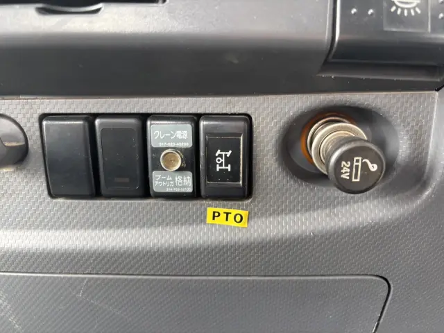 いすゞ フォワード PKG-FRR90S2(2WD)の写真46